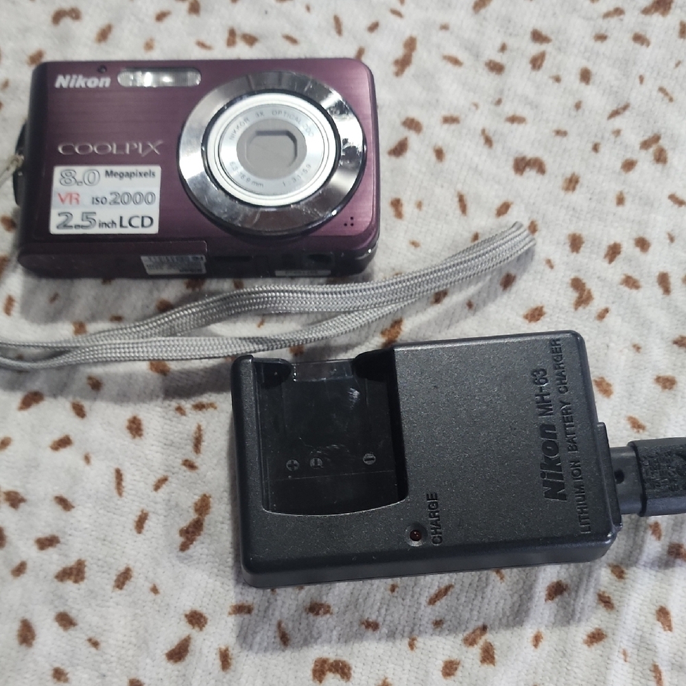 Nikon Coolpix 8.0 MP Digital Camera - Purple